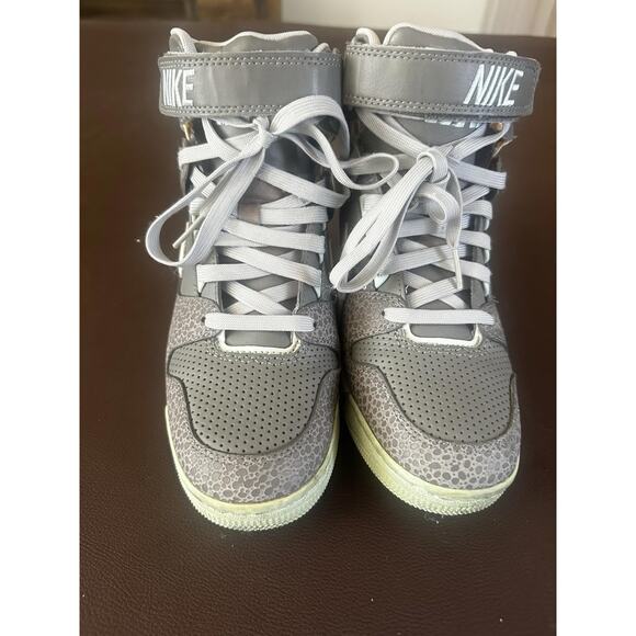 Nike Air Revolution Sky Hi Wedge Gray Shoes Women 7.5 Grey / Sea Foam 2014 Rare - Picture 1 of 9
